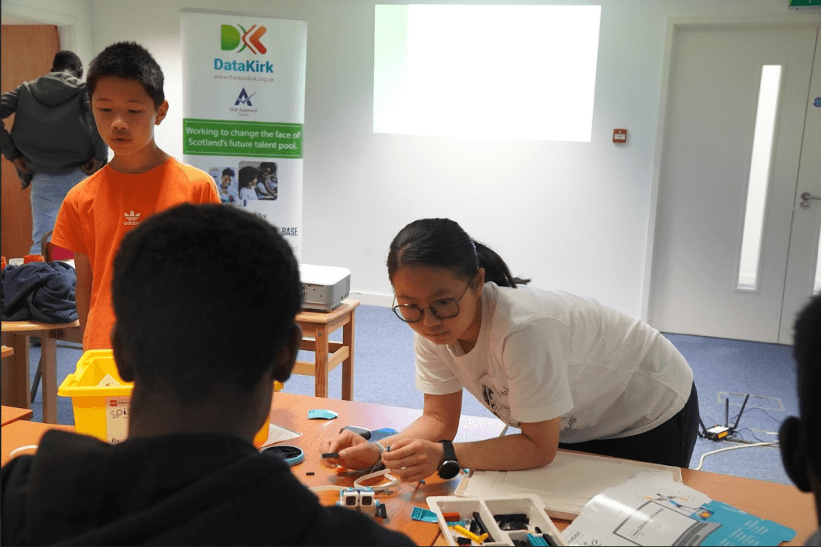DataKirk’s Summer STEM Tour 2025: A Journey Across 7 Cities, 100+ Young Innovators, and Limitless Possibility