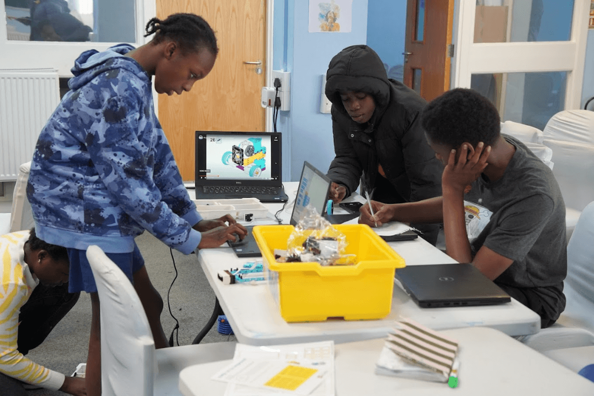 DataKirk’s Summer STEM Tour 2025: A Journey Across 7 Cities, 100+ Young Innovators, and Limitless Possibility
